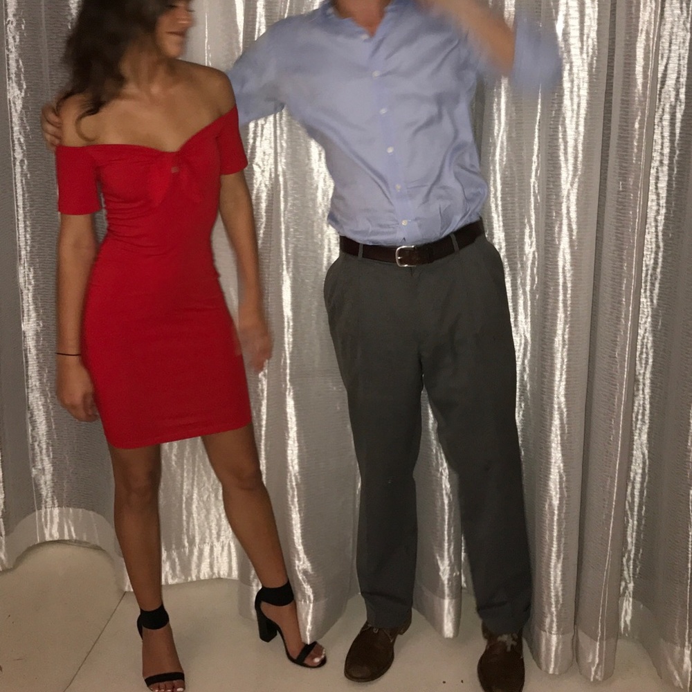 Red bodycon dress